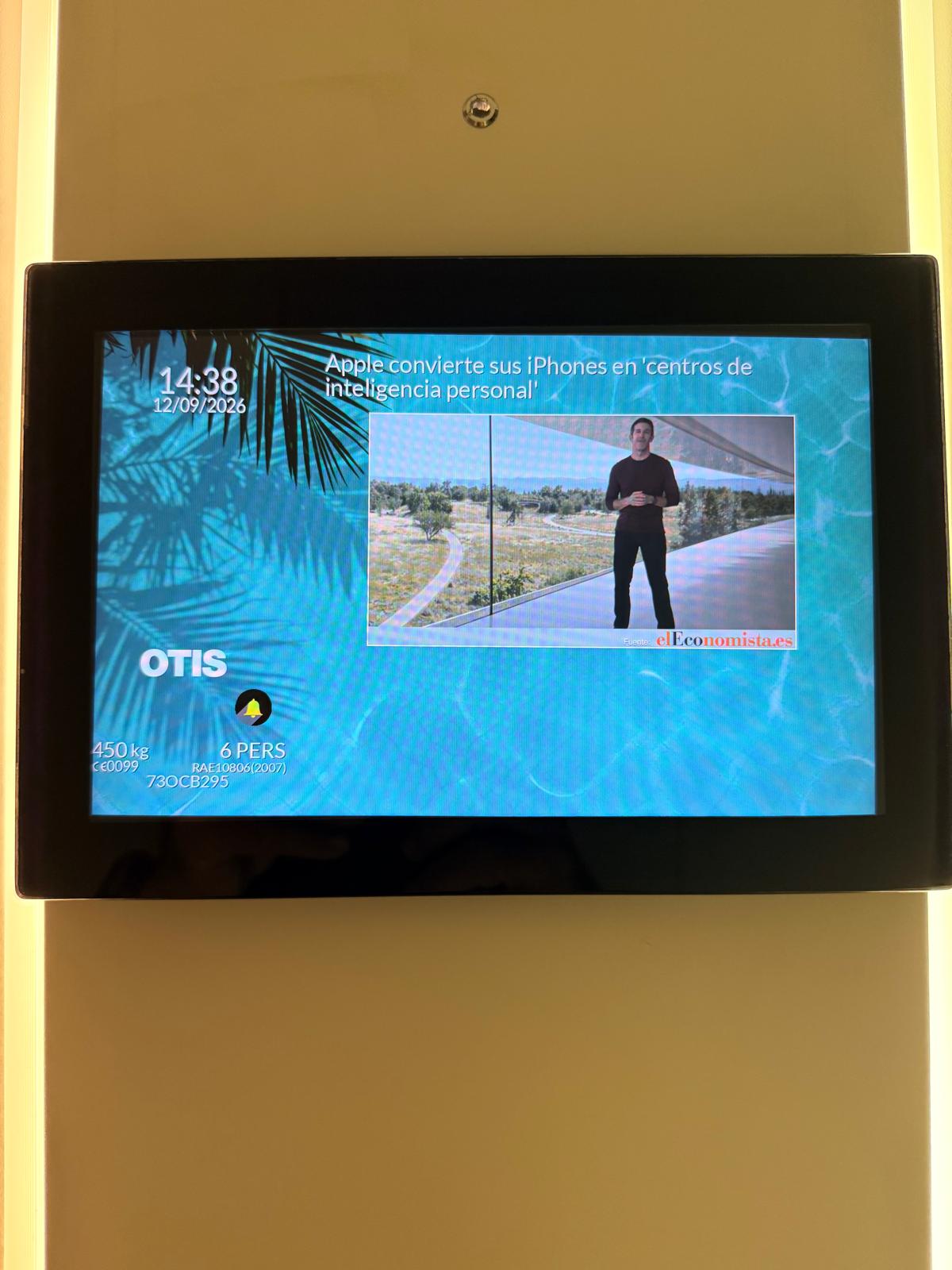 Otis e-View Display